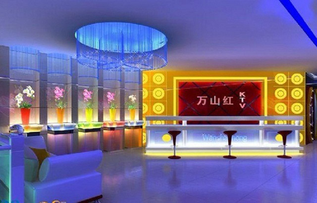 广西钦州万山红KTV.jpg
